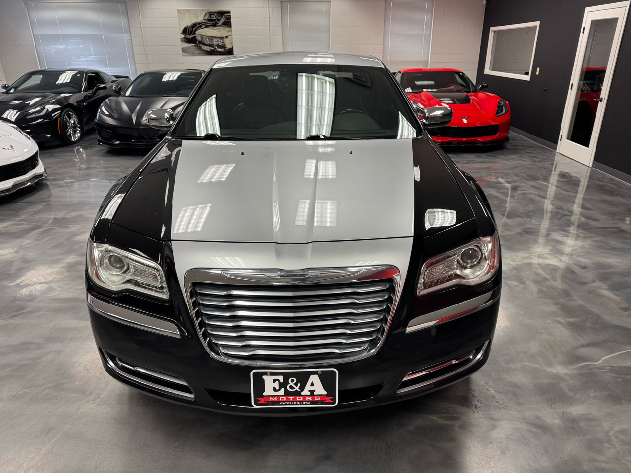 Chrysler 300 4dr Sdn RWD 2014