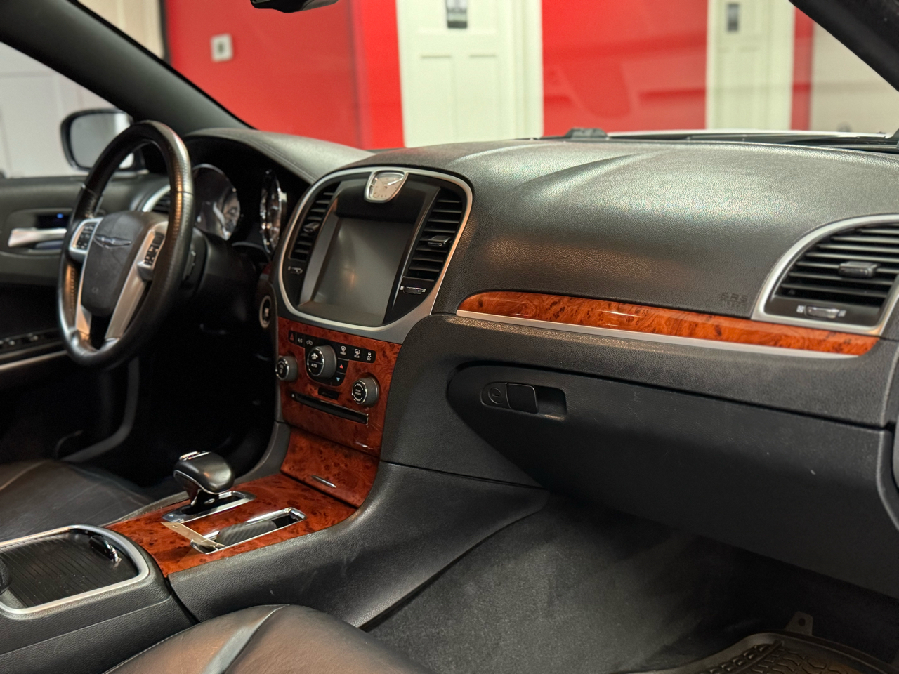 Chrysler 300 4dr Sdn RWD 2014