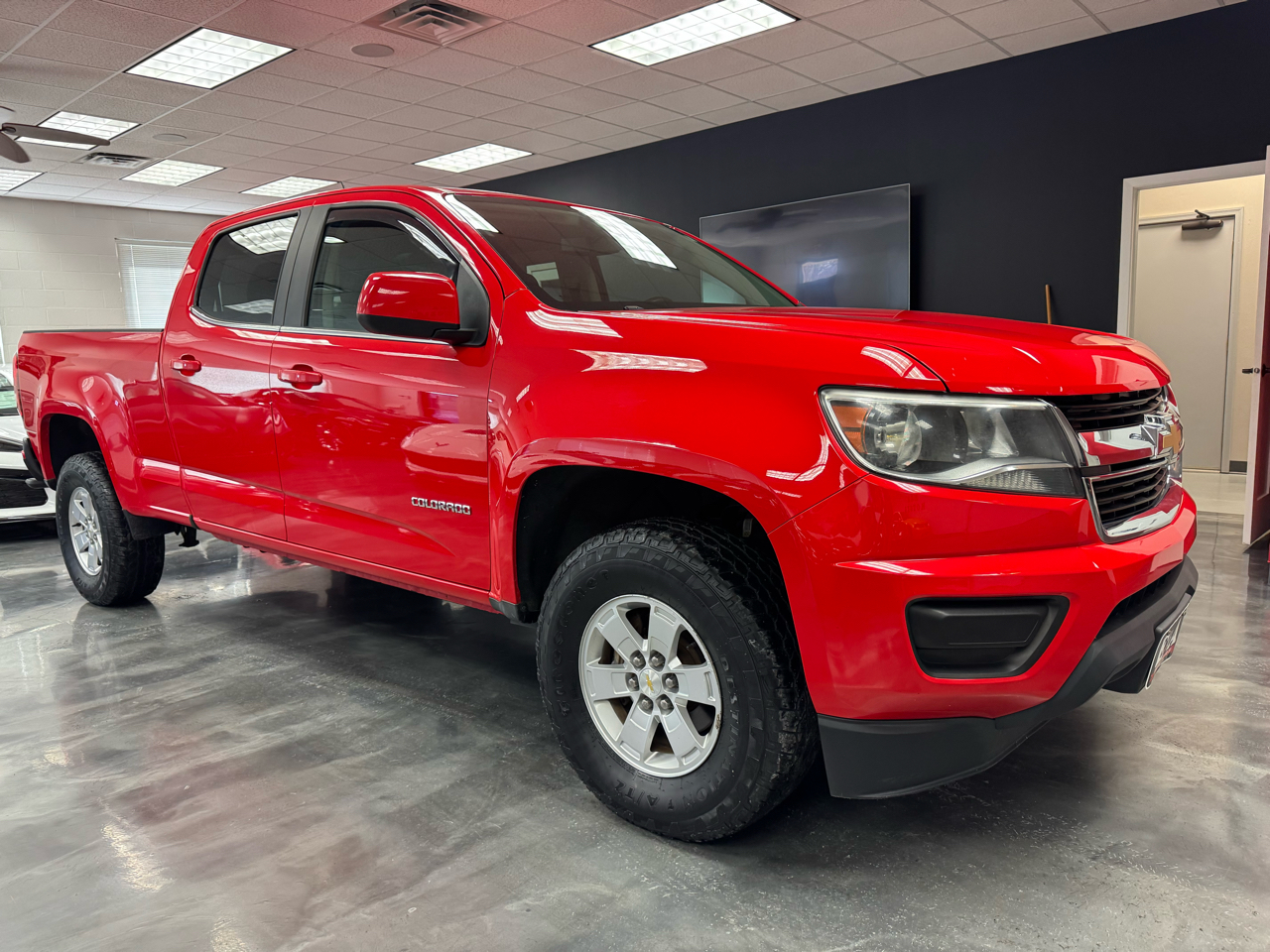 Chevrolet Colorado 2WD Crew Cab 140.5" WT 2017