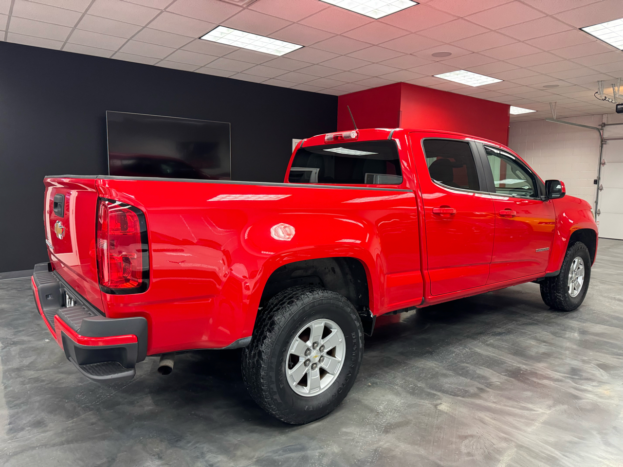 Chevrolet Colorado 2WD Crew Cab 140.5" WT 2017