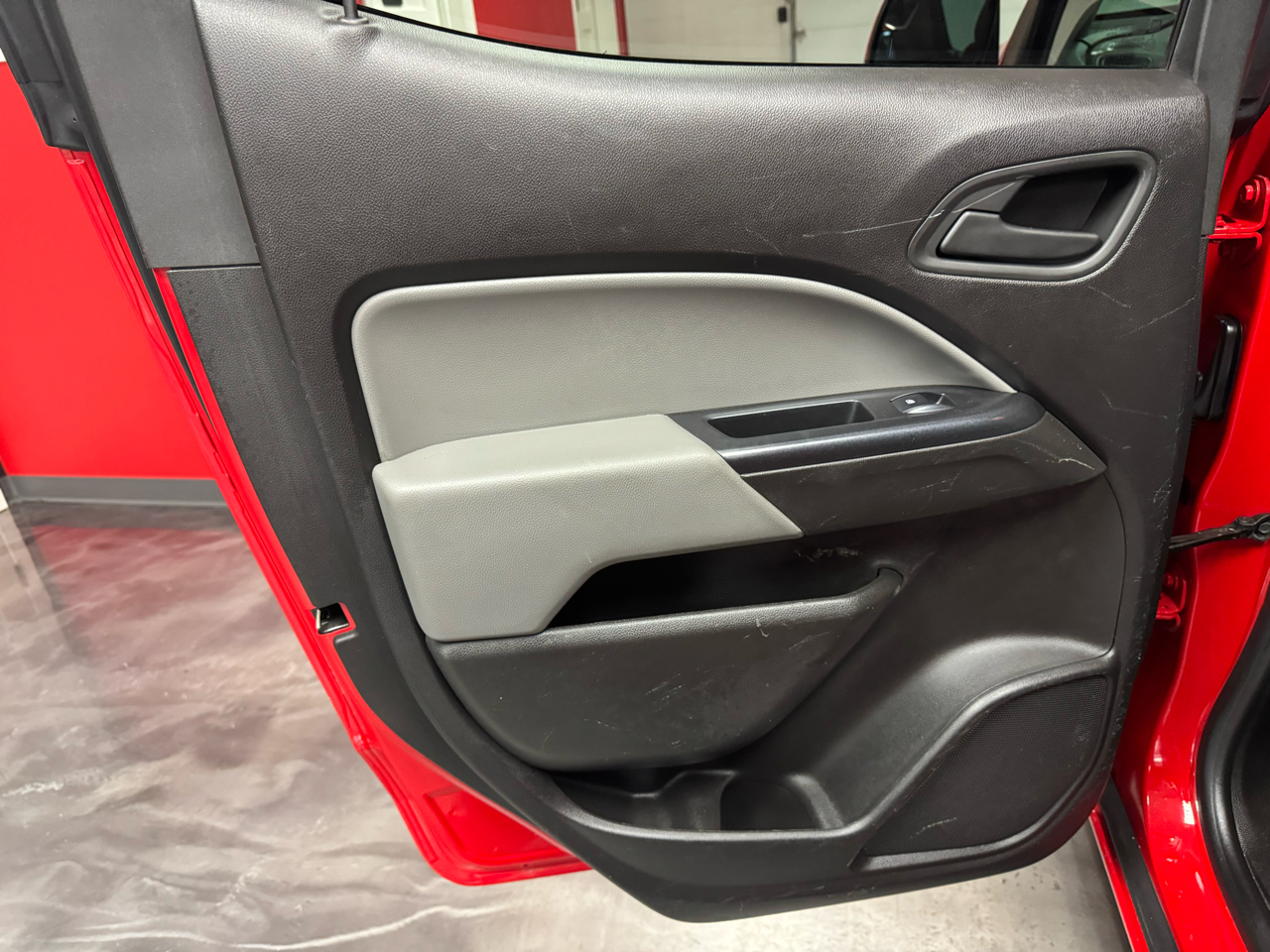 Chevrolet Colorado 2WD Crew Cab 140.5" WT 2017