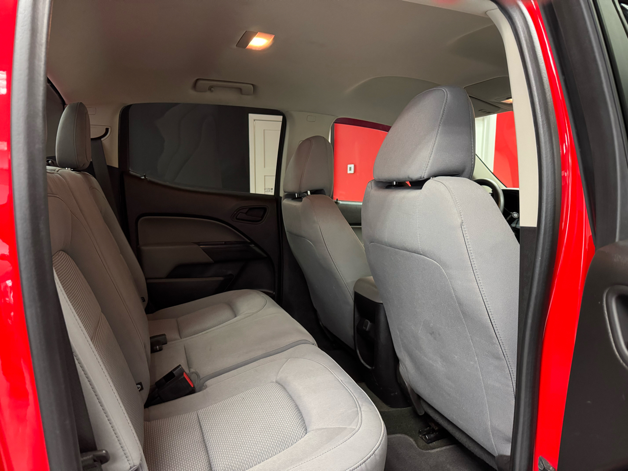 Chevrolet Colorado 2WD Crew Cab 140.5" WT 2017