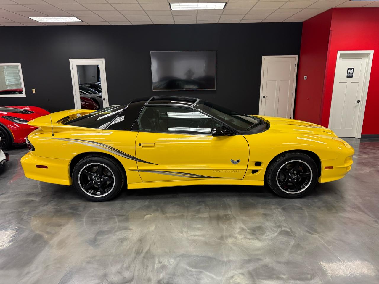 Pontiac Firebird  2002