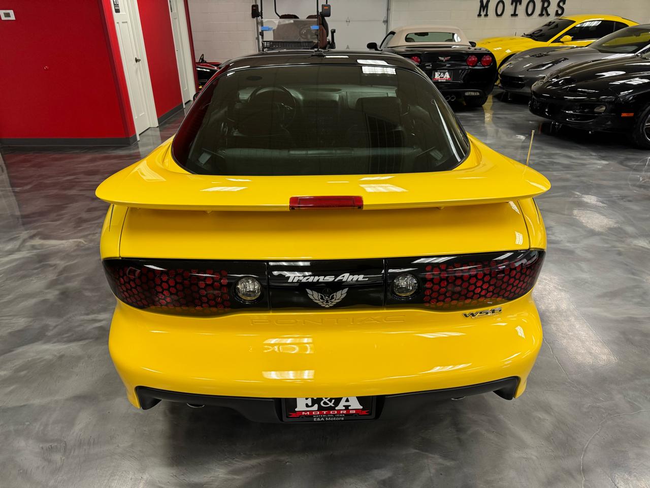 Pontiac Firebird  2002