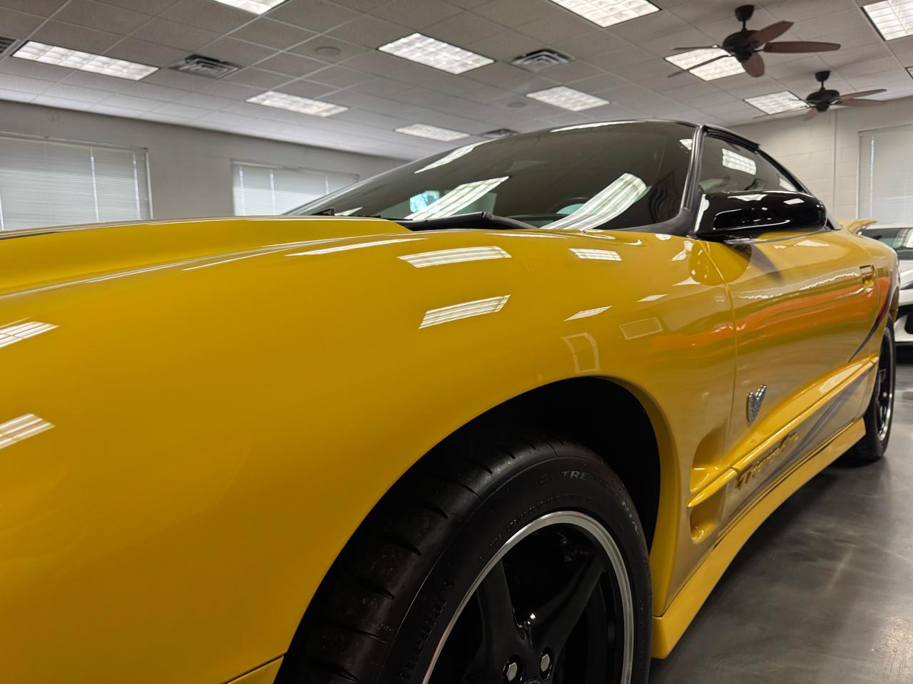 Pontiac Firebird  2002