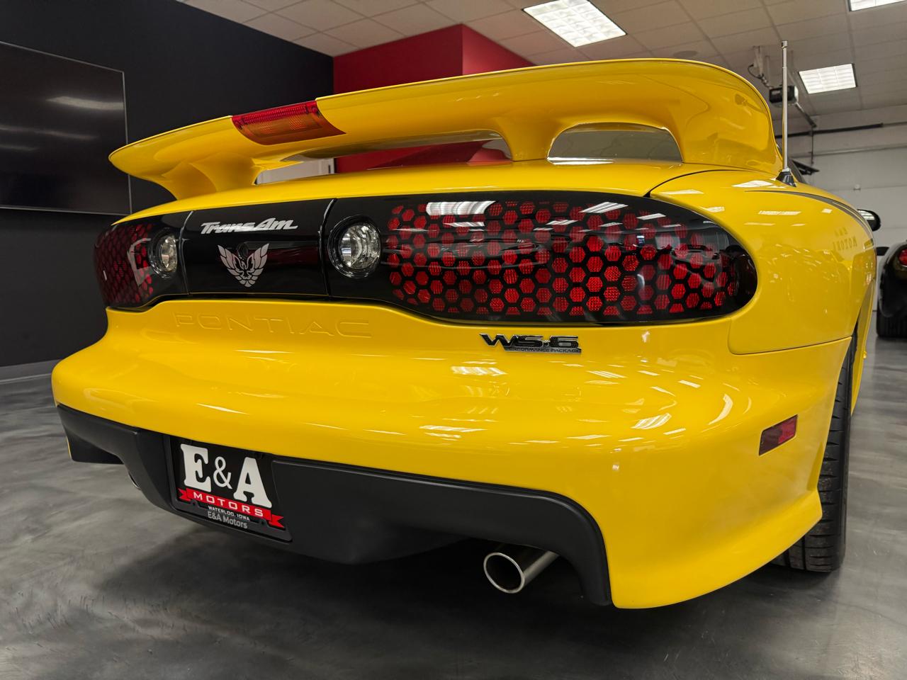 Pontiac Firebird  2002