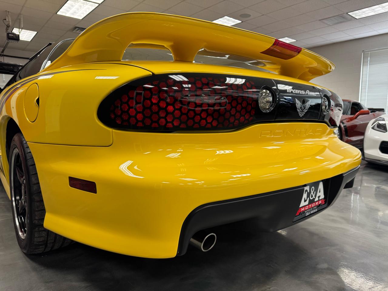 Pontiac Firebird  2002