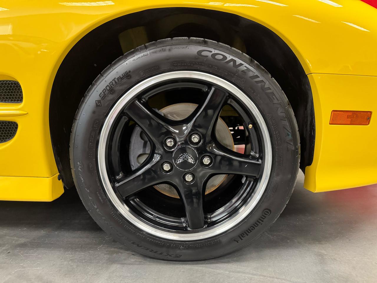 Pontiac Firebird  2002