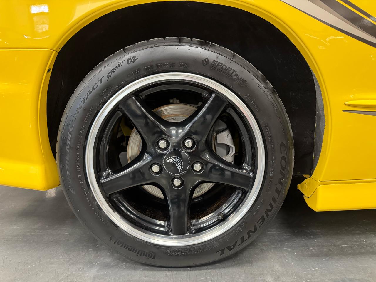 Pontiac Firebird  2002