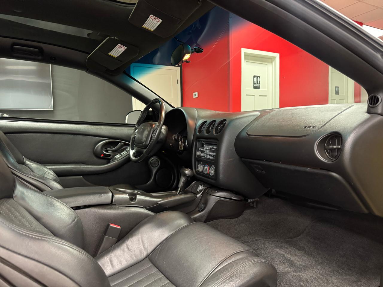 Pontiac Firebird  2002