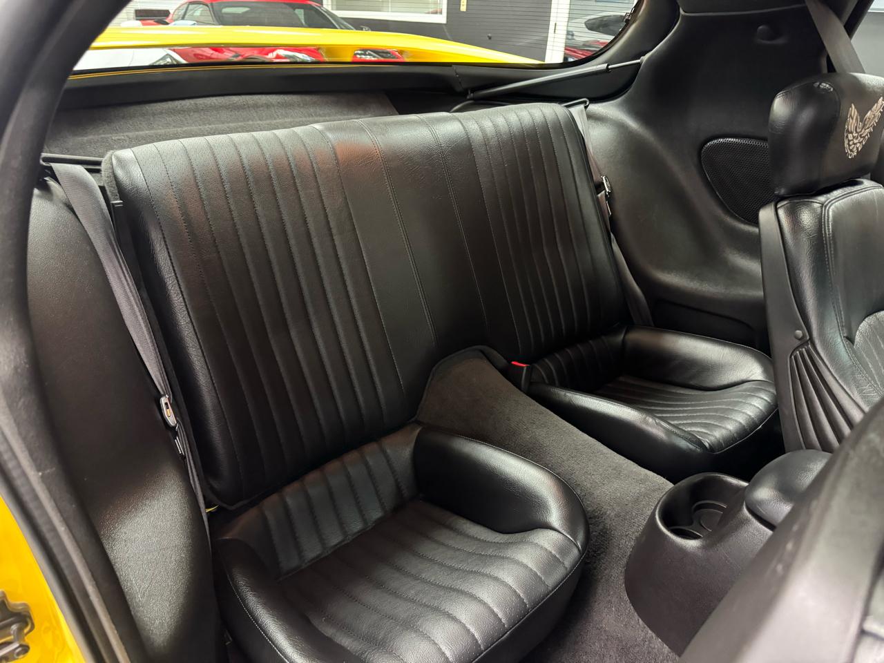 Pontiac Firebird  2002