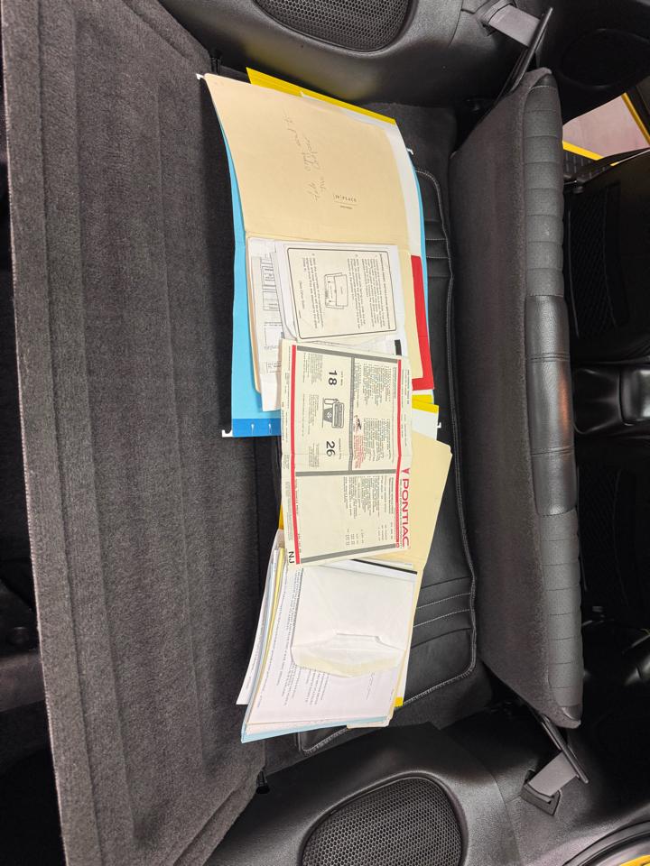 Pontiac Firebird  2002