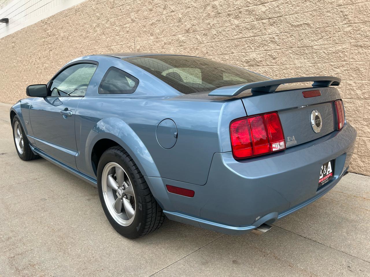 Ford Mustang GT Premium 2005