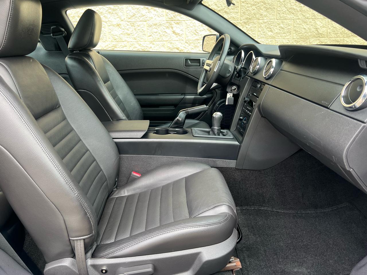 Ford Mustang GT Premium 2005