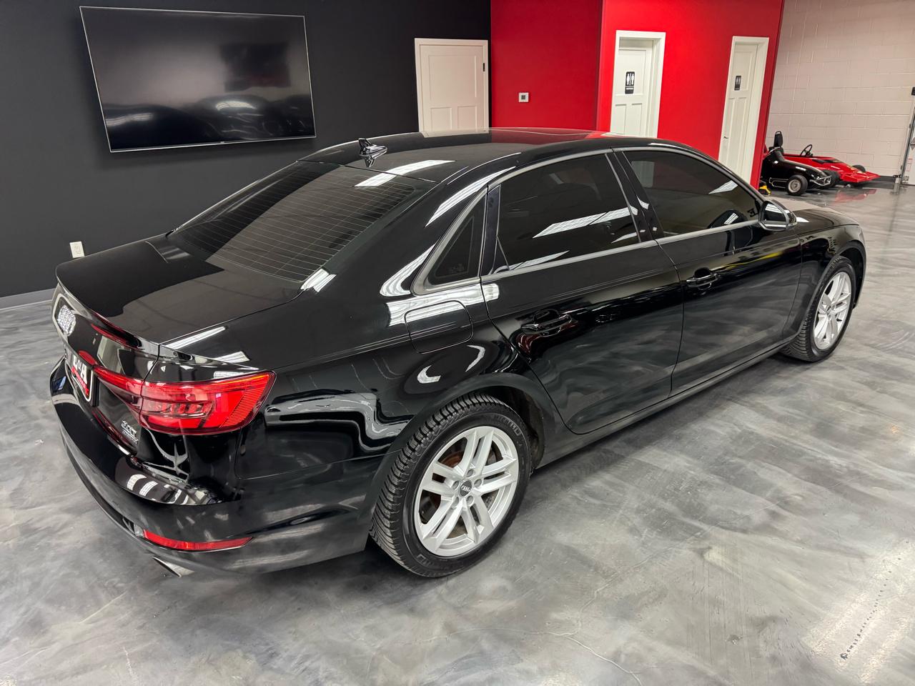 Audi A4 2.0 TFSI Auto Premium quattro AWD 2017