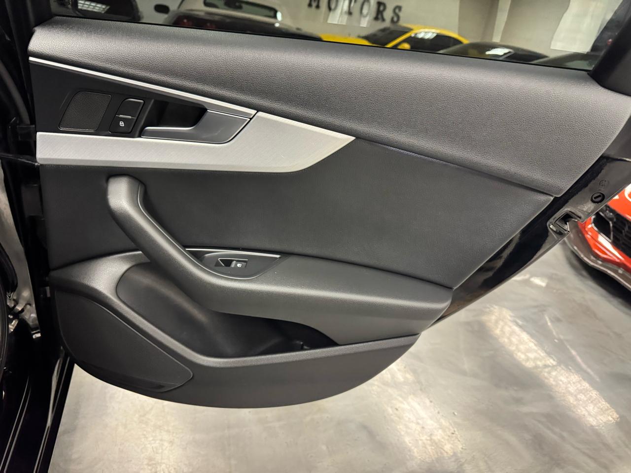 Audi A4 2.0 TFSI Auto Premium quattro AWD 2017