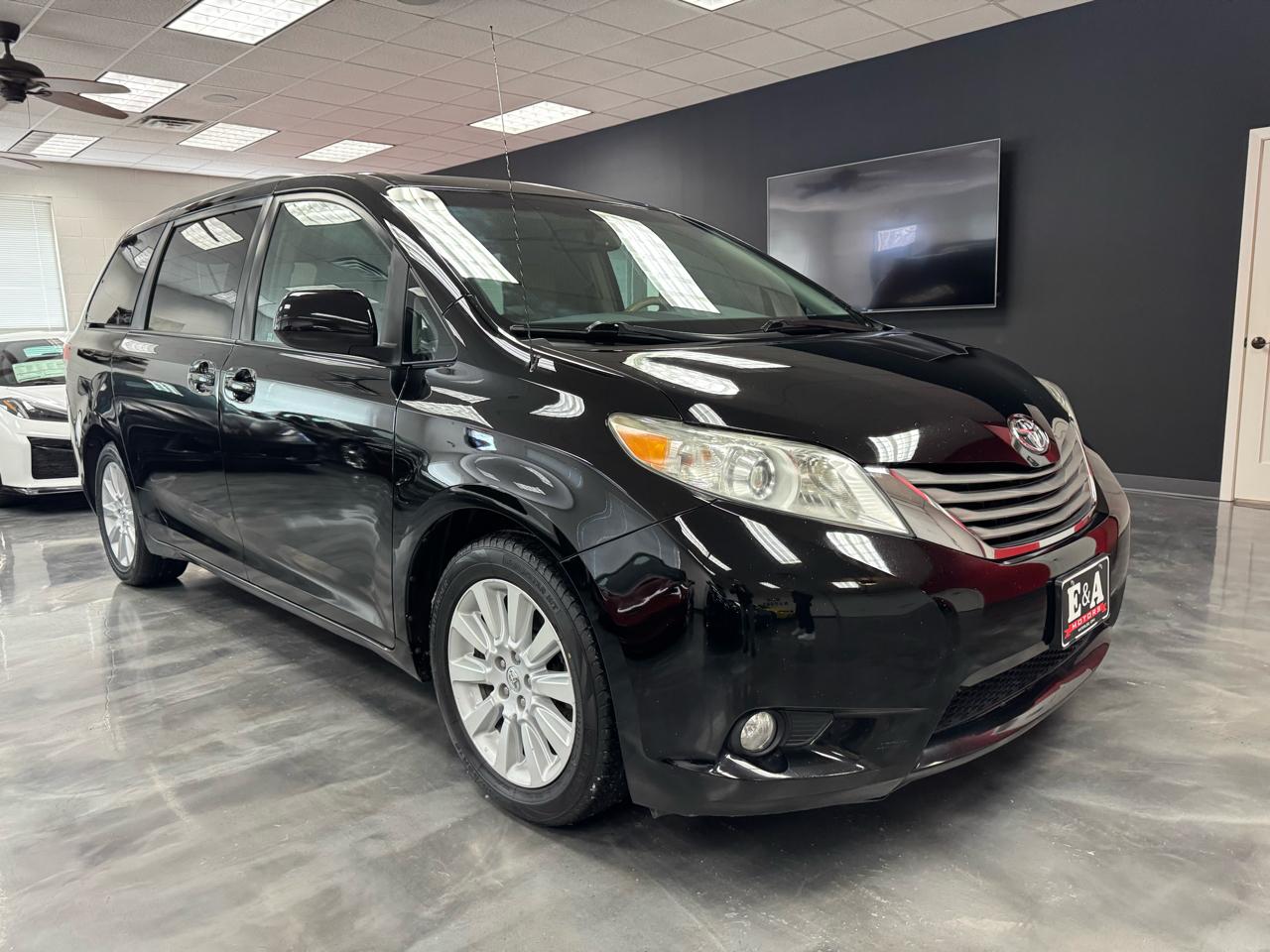 Toyota Sienna  2013