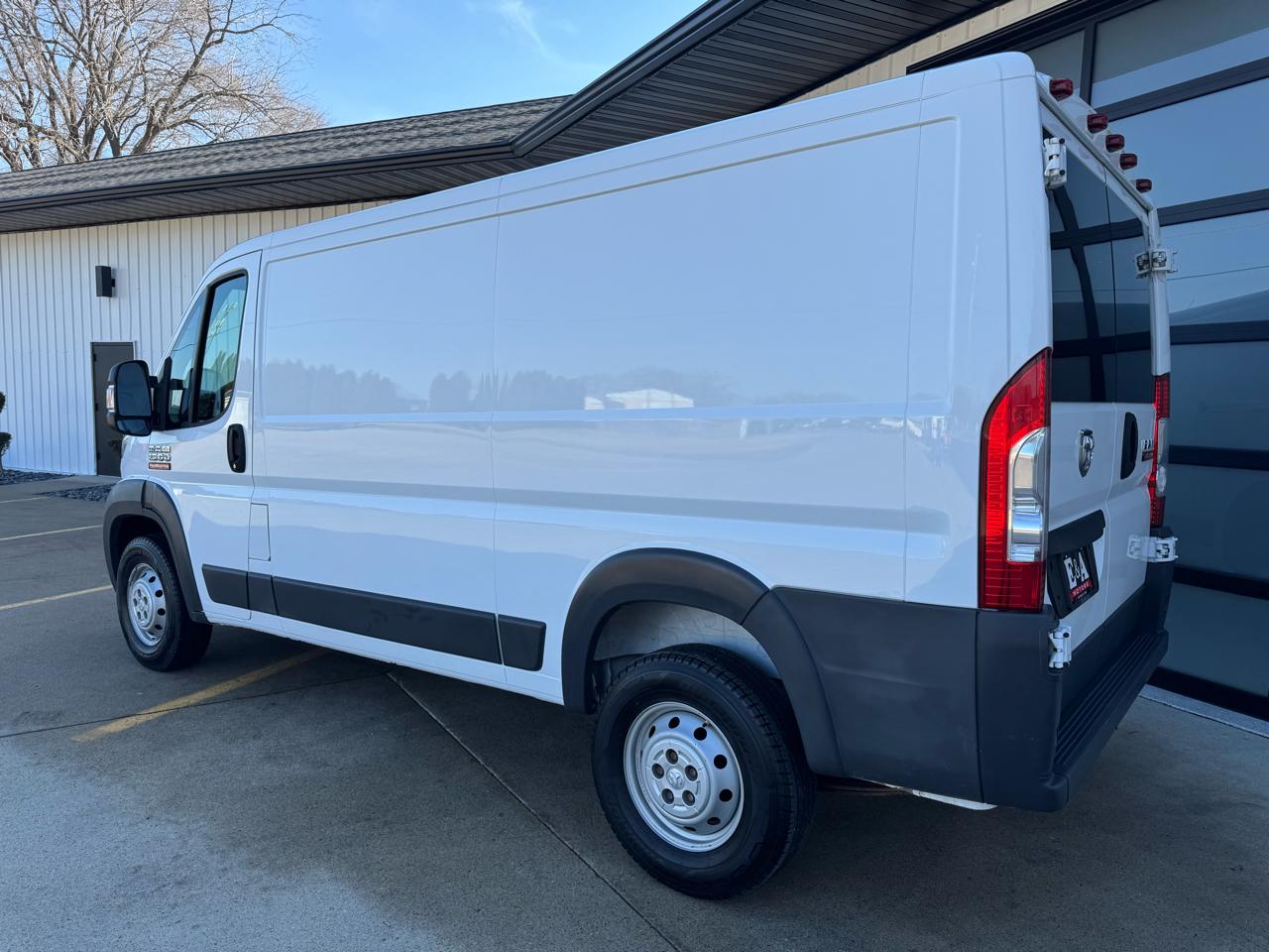 RAM ProMaster Cargo Van 1500 Low Roof 136" WB 2017