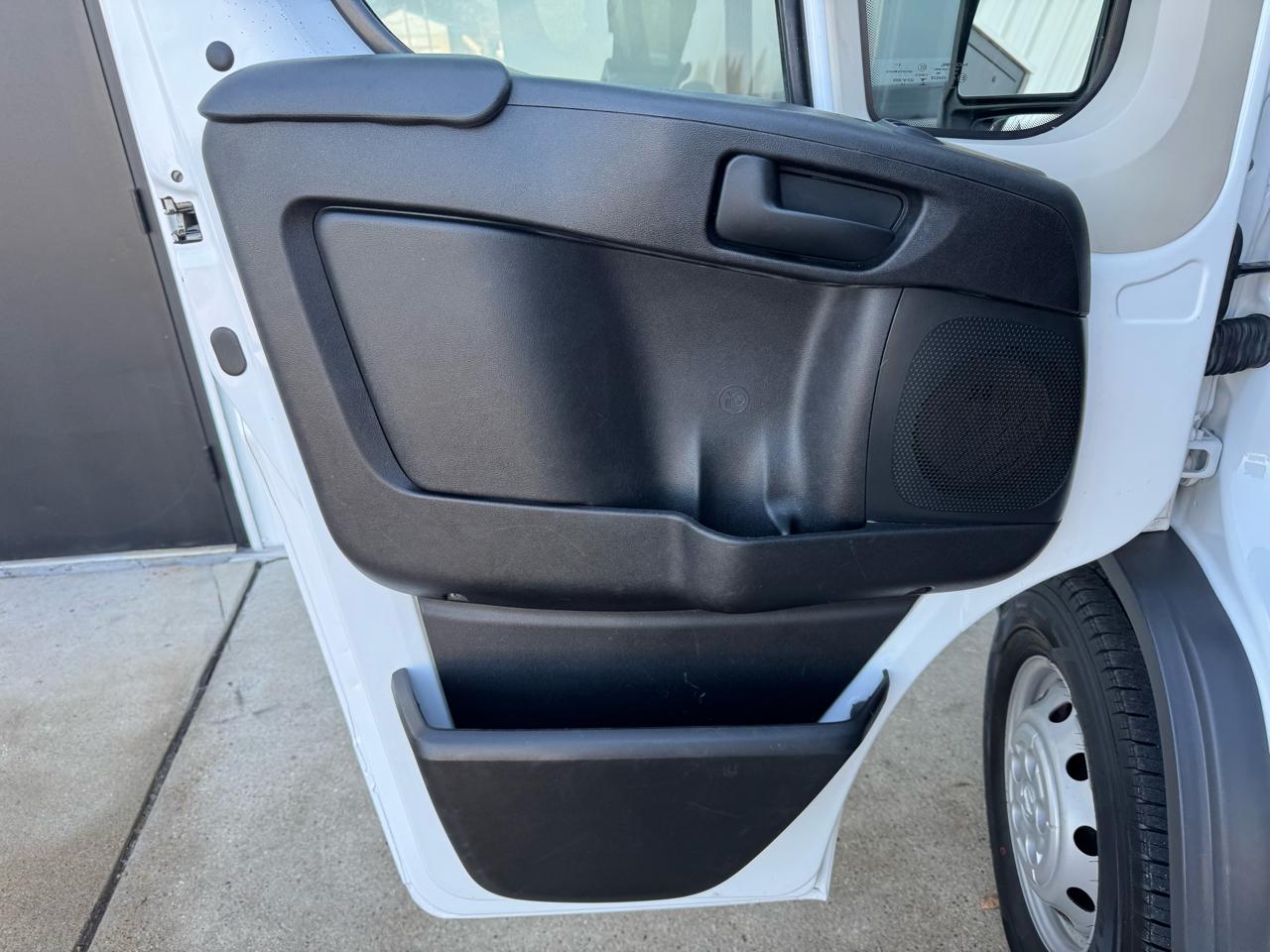 RAM ProMaster Cargo Van 1500 Low Roof 136" WB 2017