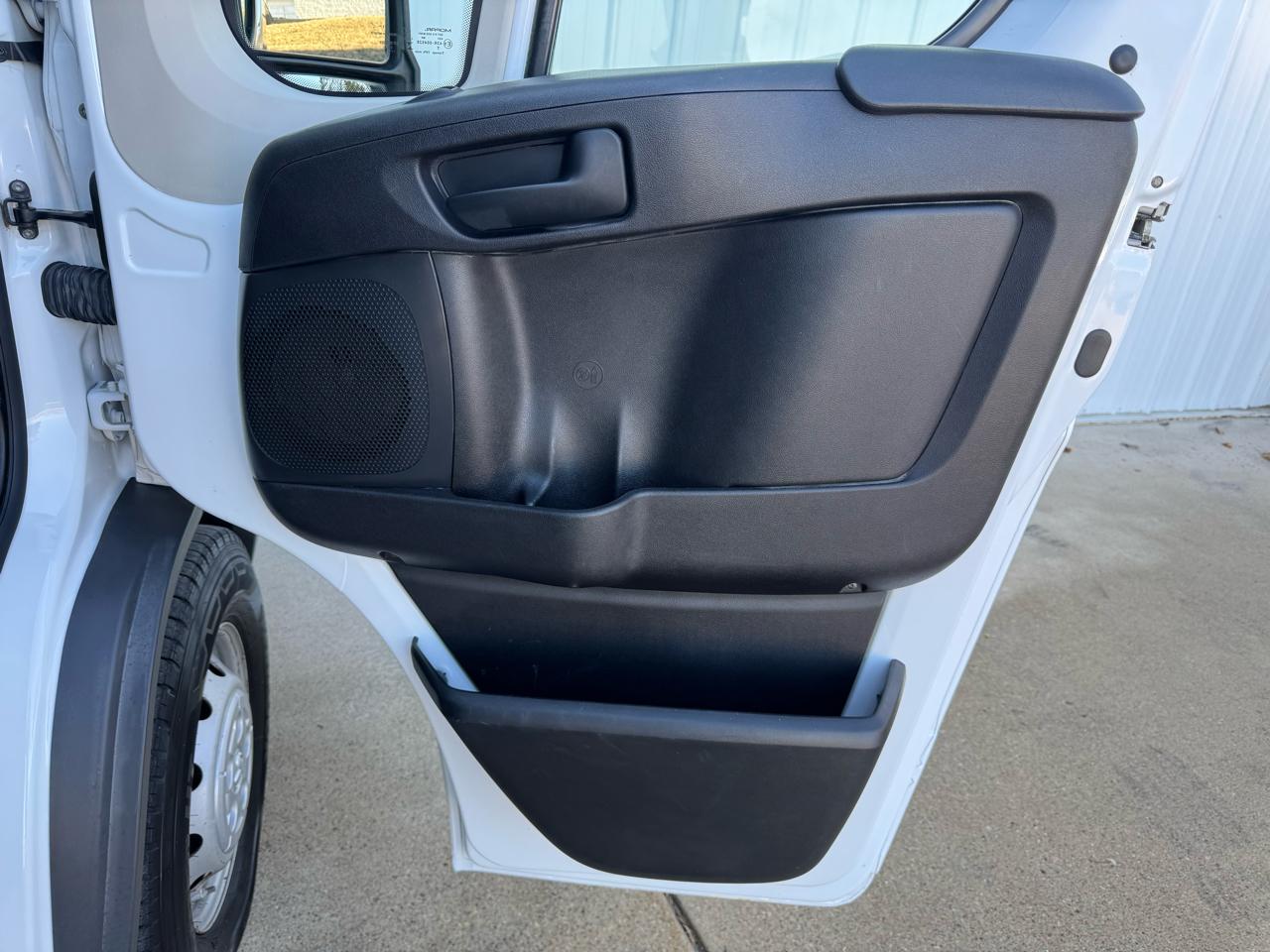 RAM ProMaster Cargo Van 1500 Low Roof 136" WB 2017