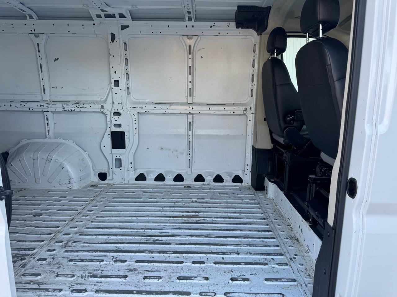 RAM ProMaster Cargo Van 1500 Low Roof 136" WB 2017