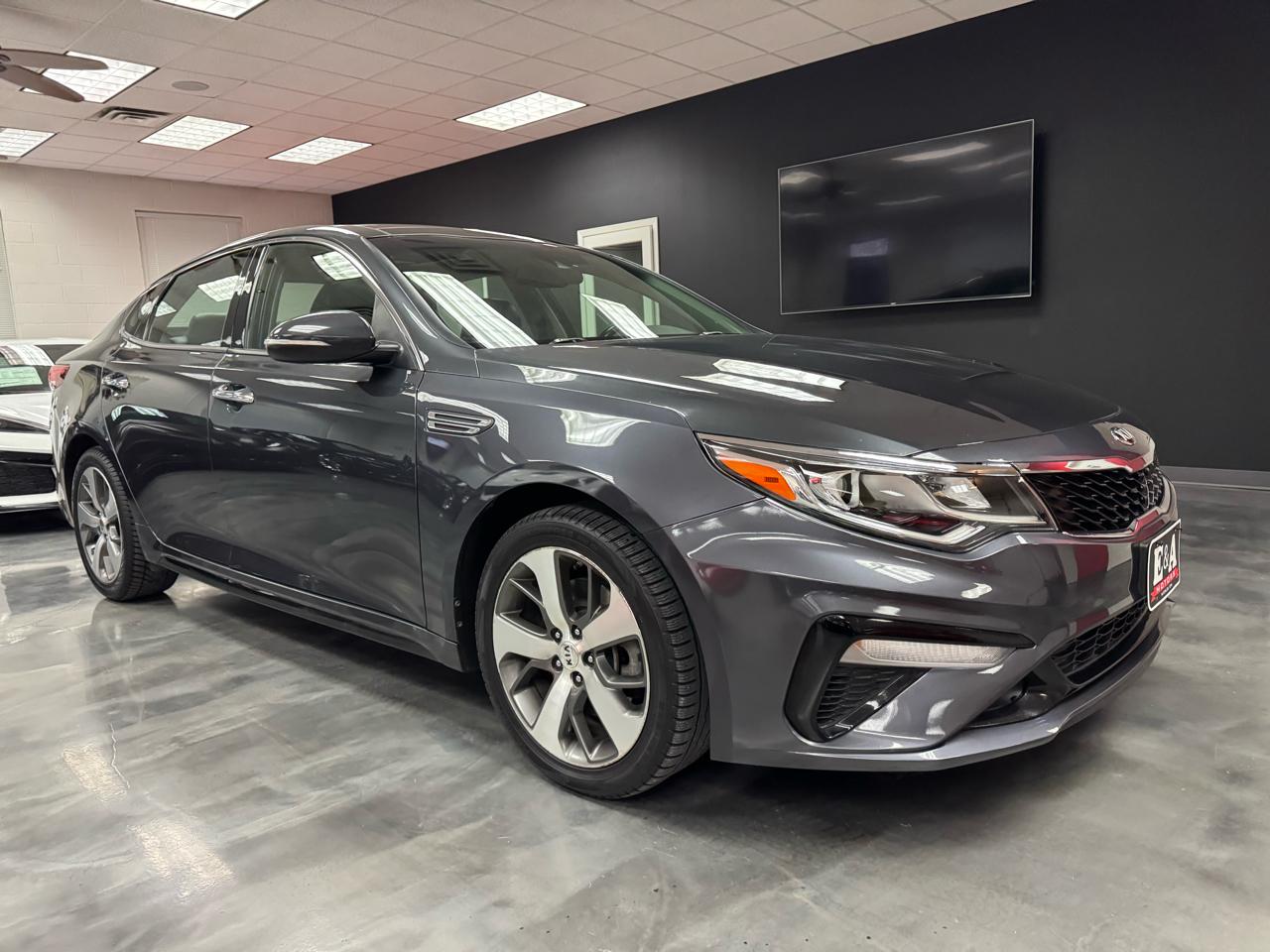 Kia Optima  2019
