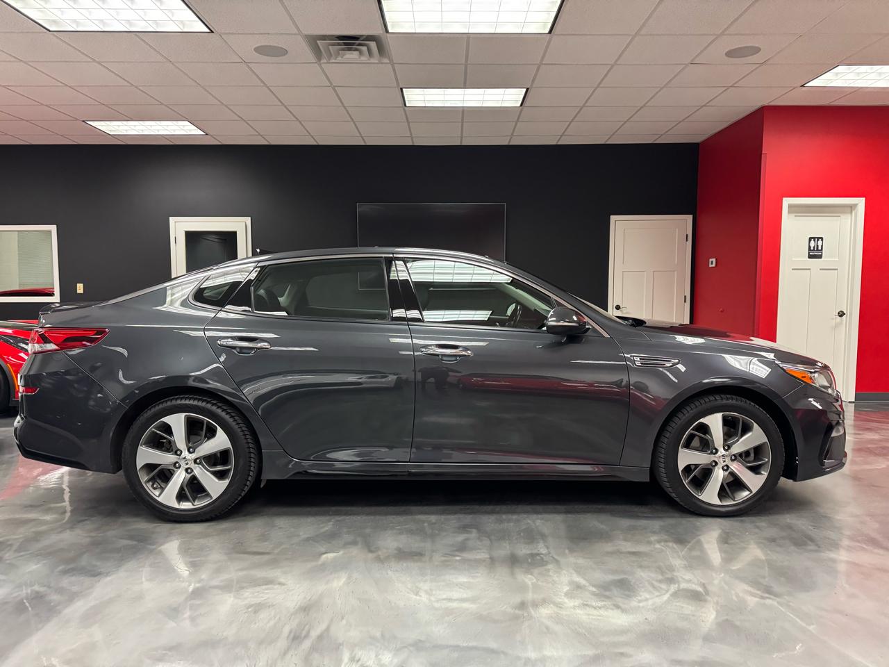 Kia Optima  2019