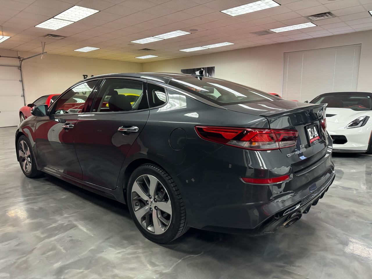 Kia Optima  2019
