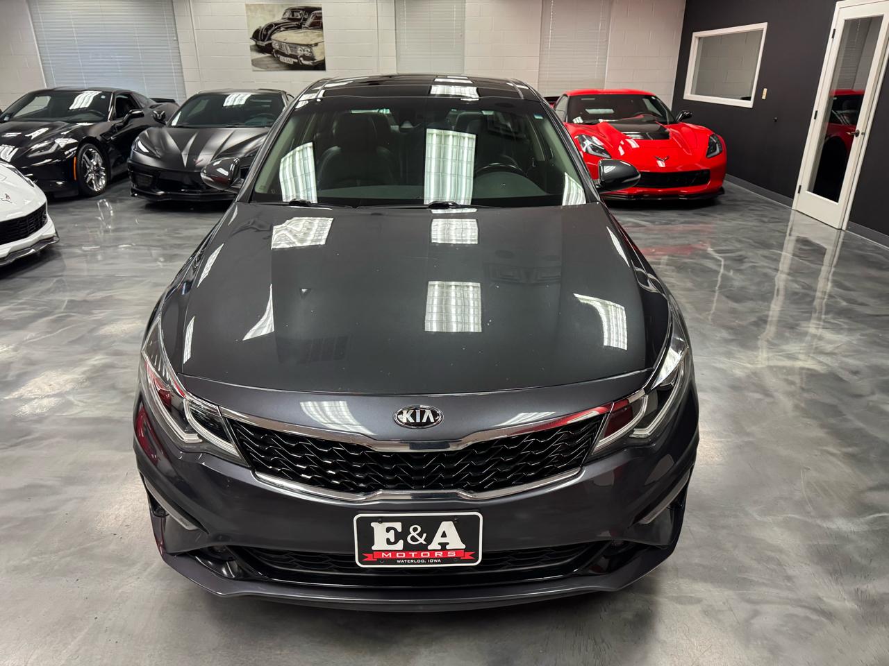 Kia Optima  2019
