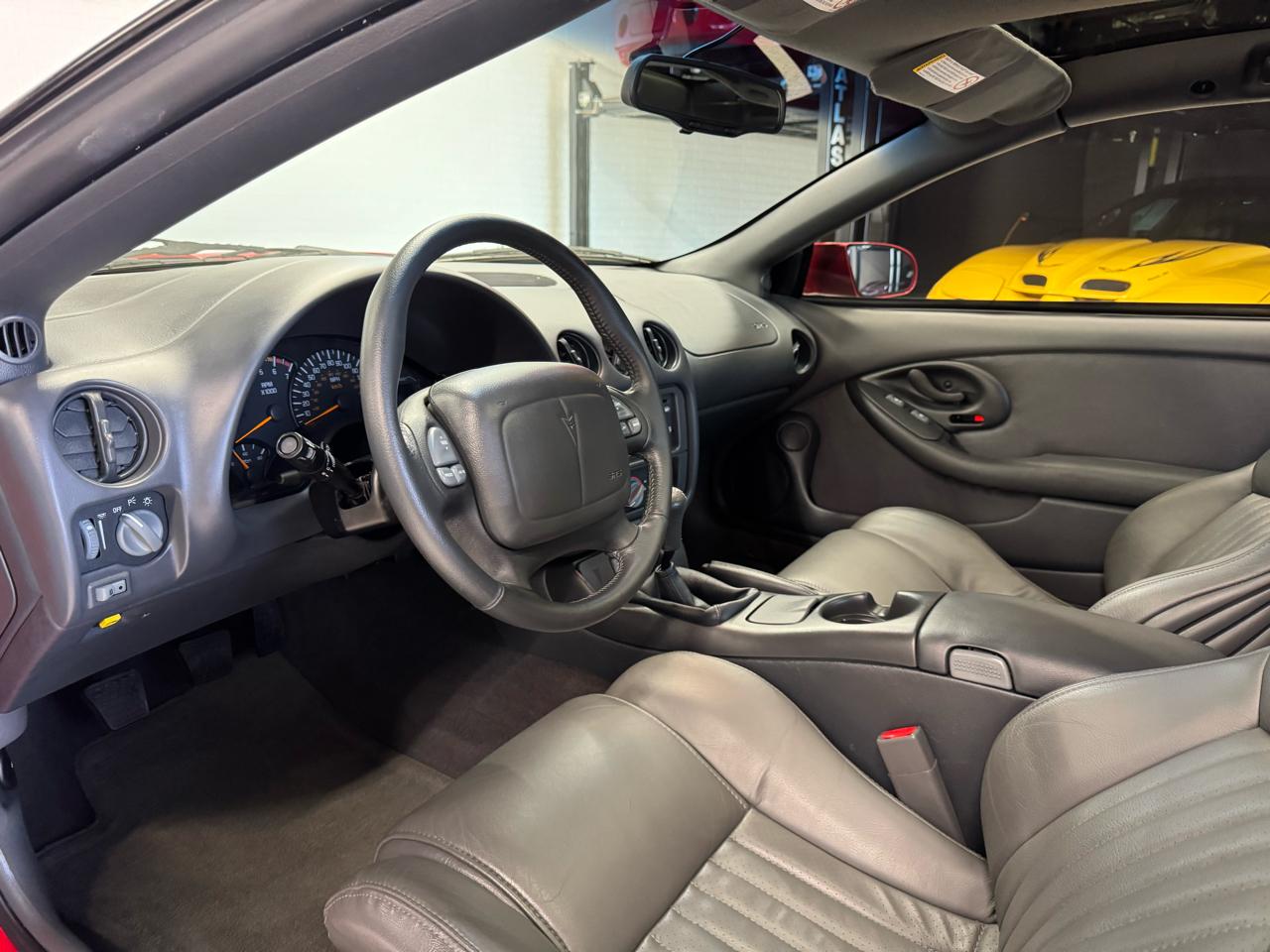 Pontiac Firebird  1999