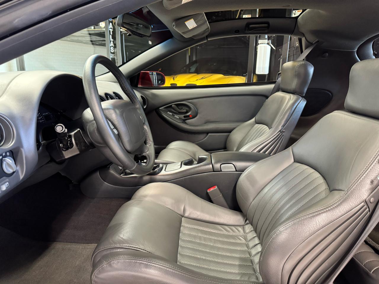 Pontiac Firebird  1999