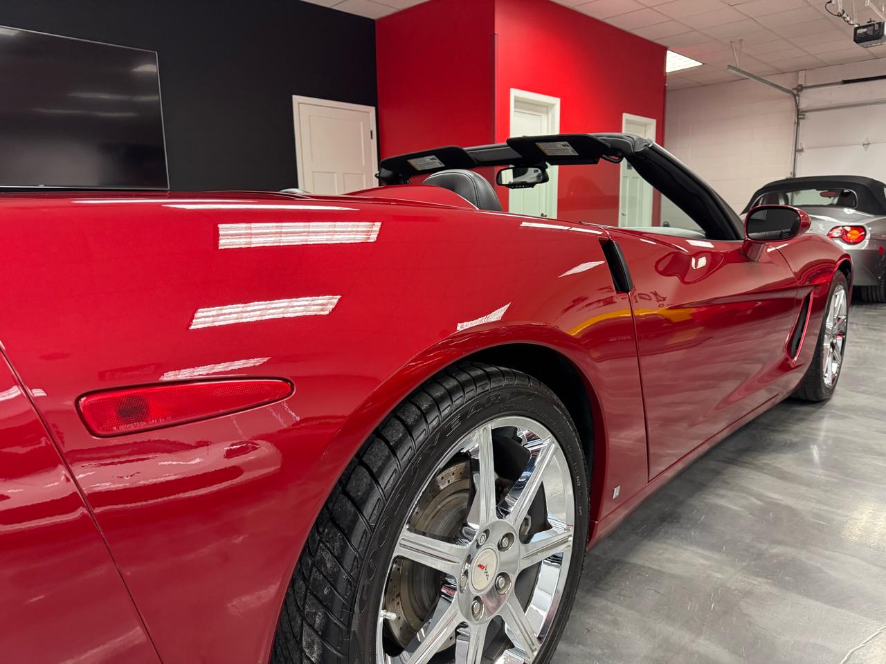 Chevrolet Corvette 2dr Convertible 2009