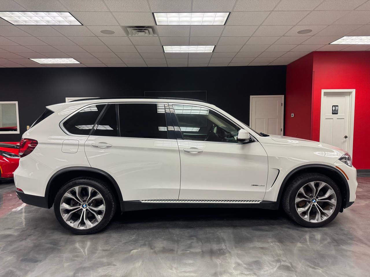 BMW X5 AWD 4dr xDrive50i 2014