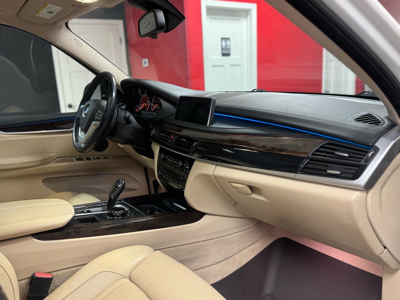 BMW X5 AWD 4dr xDrive50i 2014