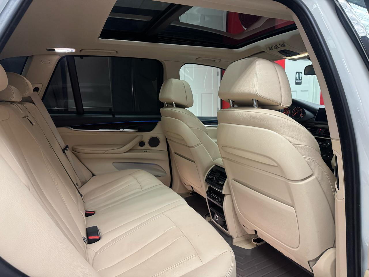 BMW X5 AWD 4dr xDrive50i 2014