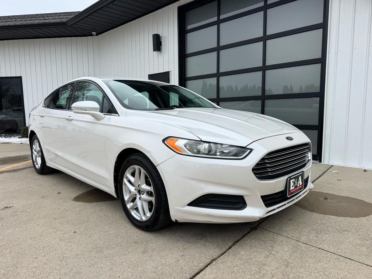 Ford Fusion SE 2013