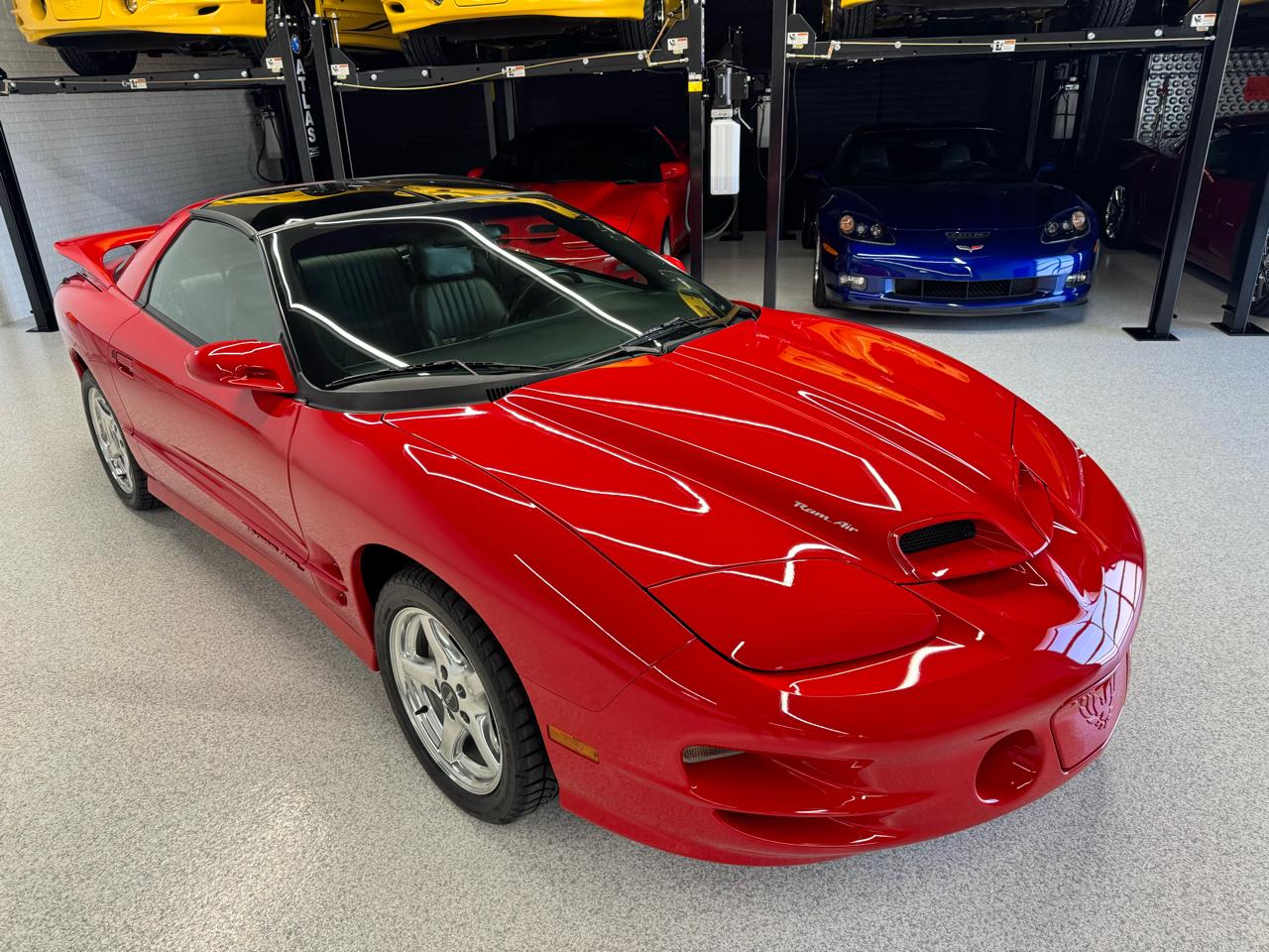 Pontiac Firebird  2001