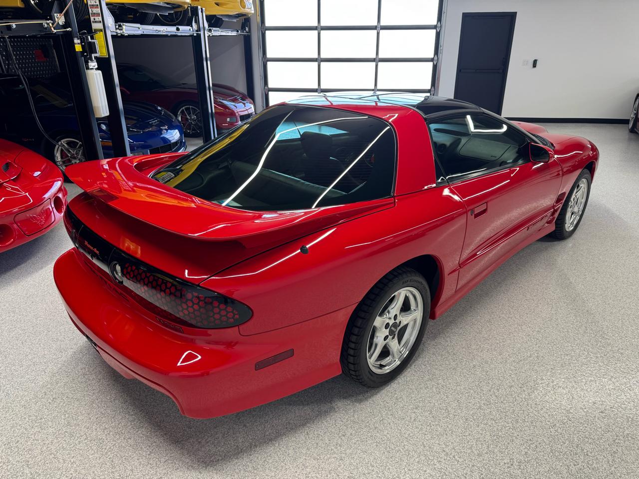 Pontiac Firebird  2001