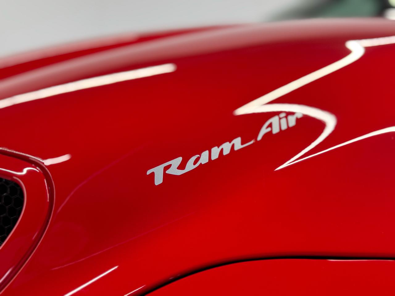 Pontiac Firebird  2001