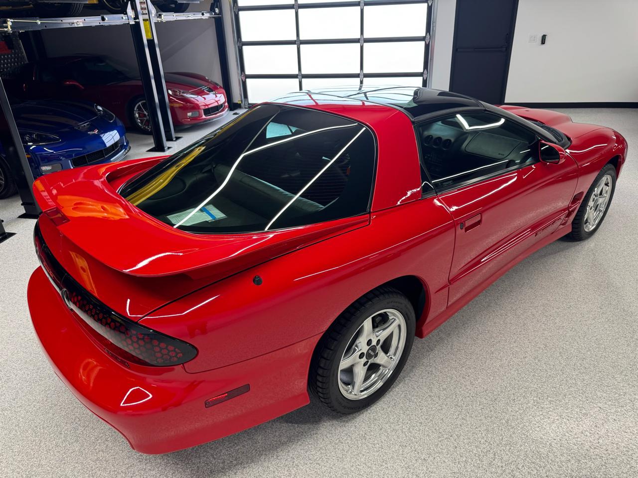 Pontiac Firebird  2001