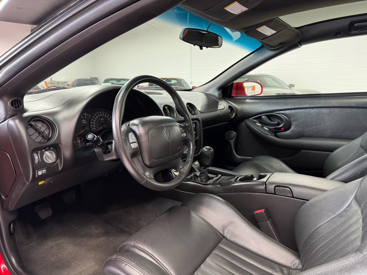 Pontiac Firebird  2001