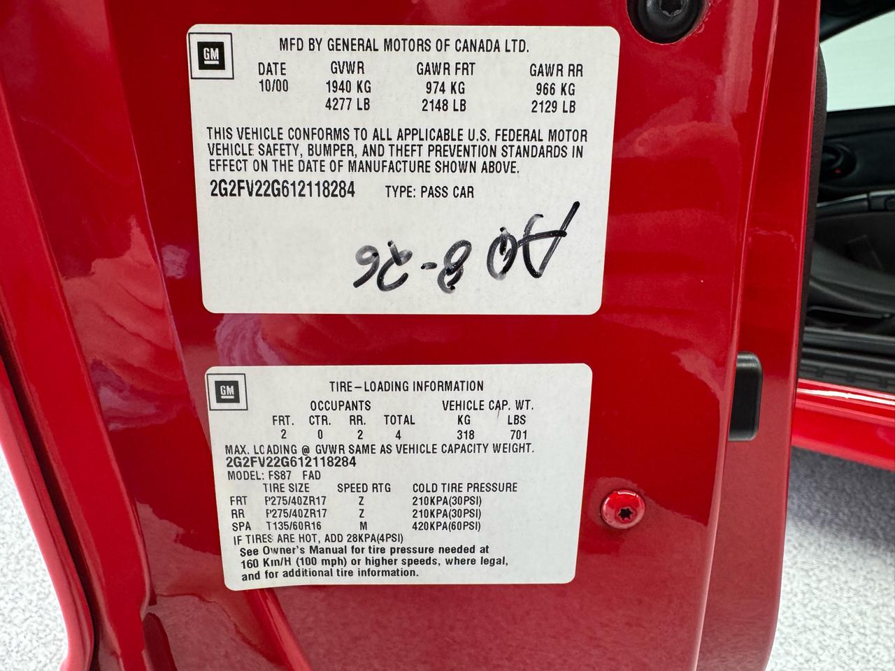 Pontiac Firebird  2001