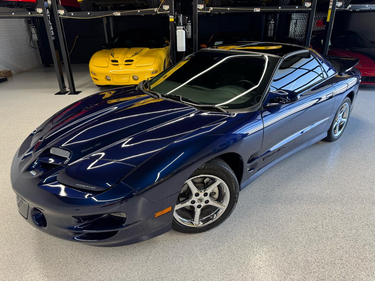 Pontiac Firebird  2002