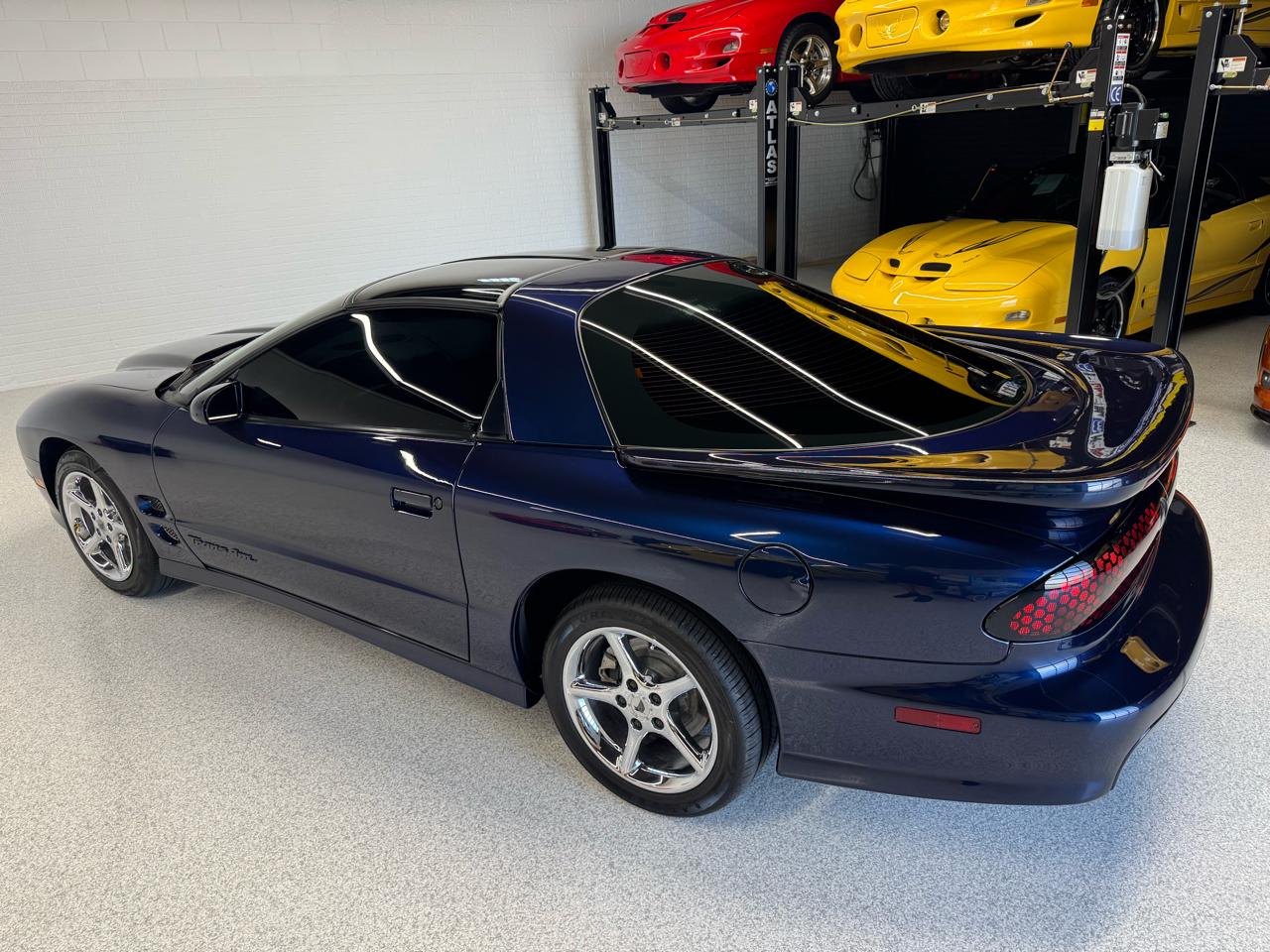 Pontiac Firebird  2002