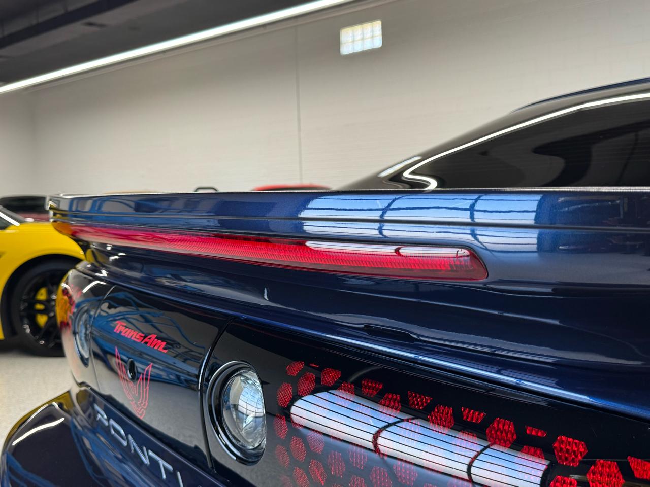 Pontiac Firebird  2002