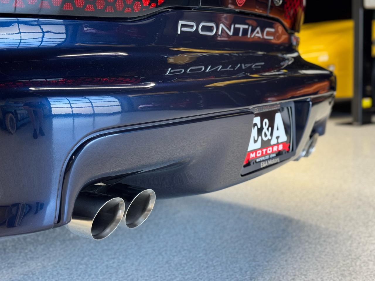 Pontiac Firebird  2002