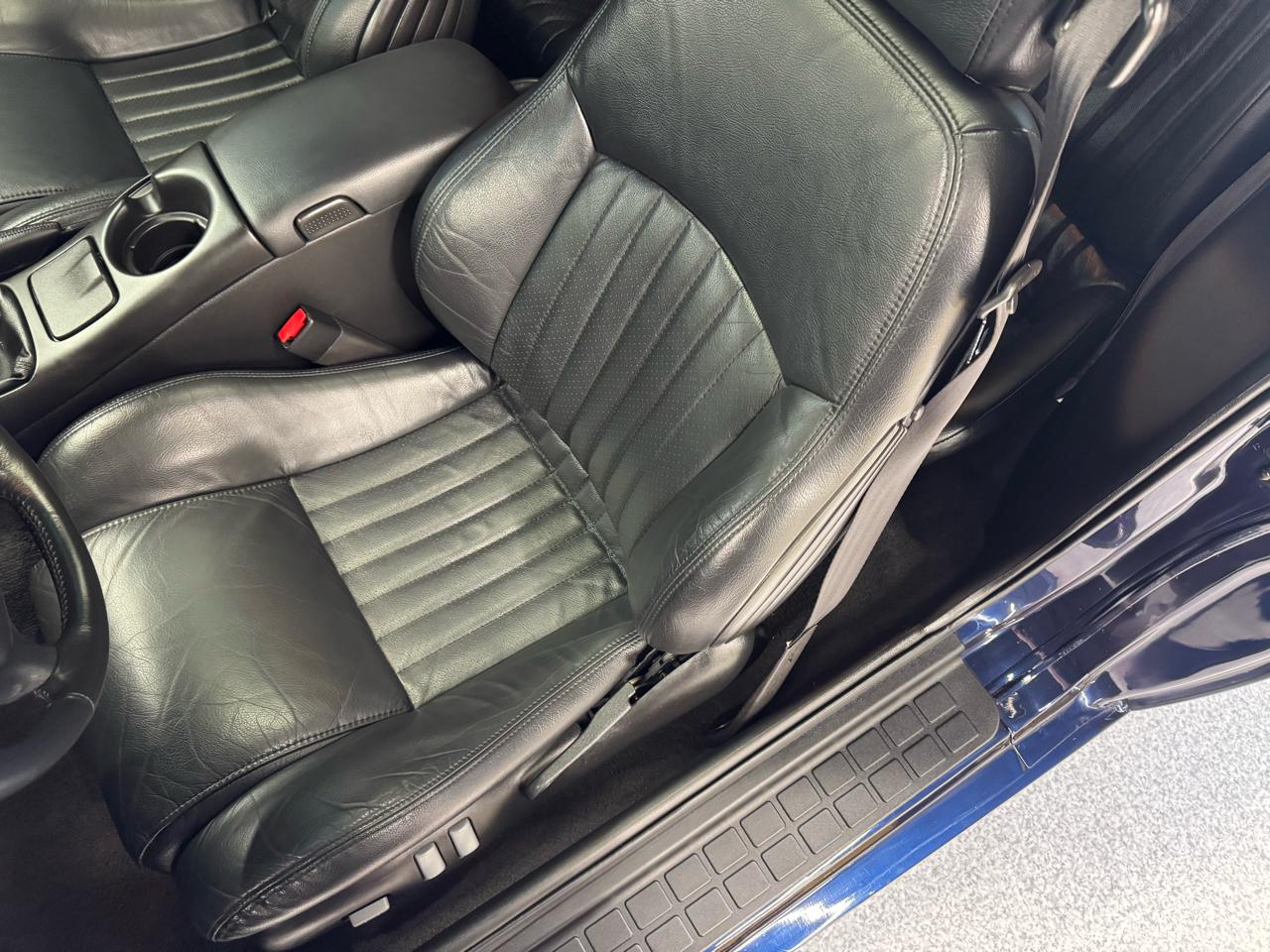 Pontiac Firebird  2002