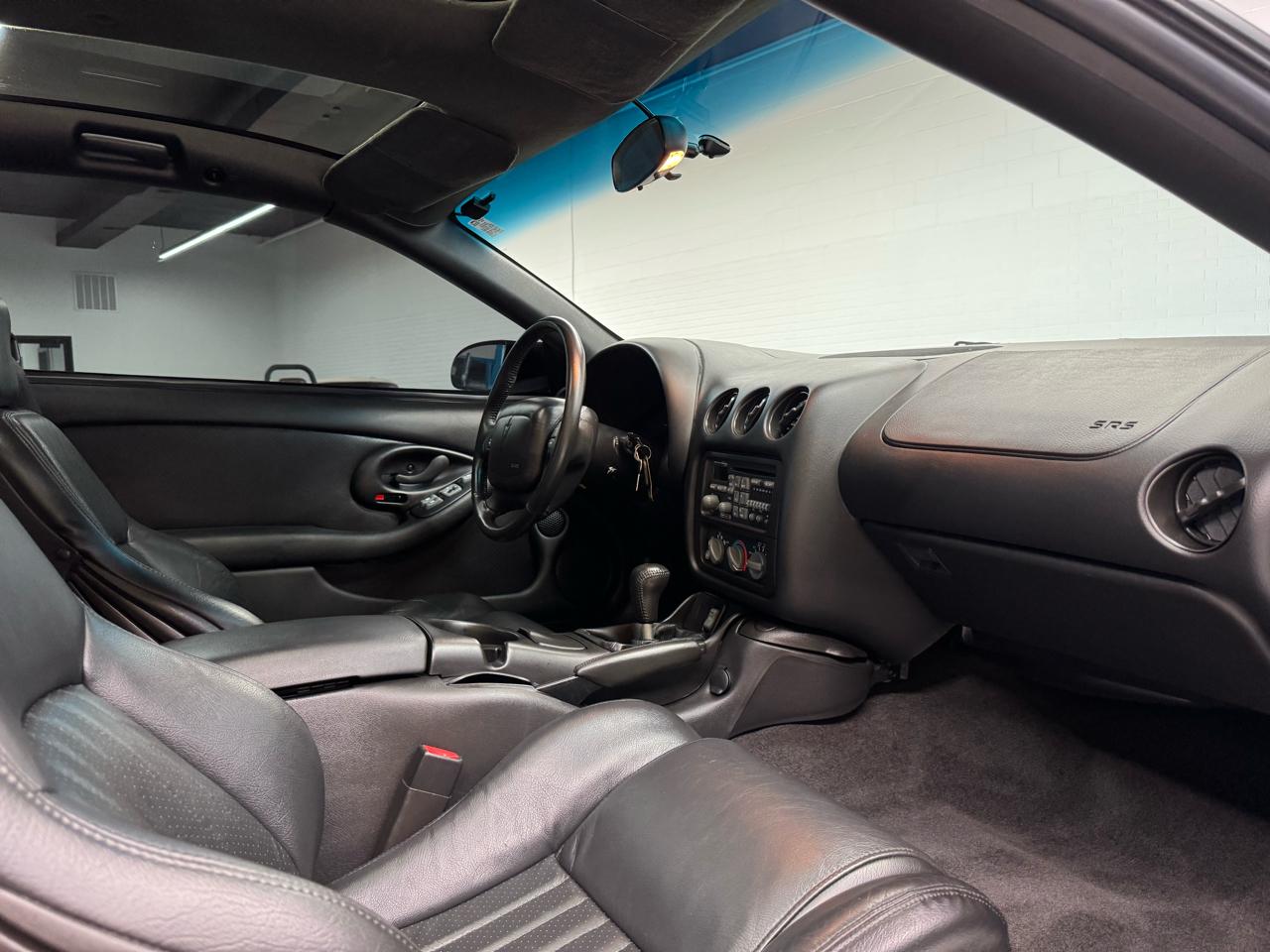 Pontiac Firebird  2002