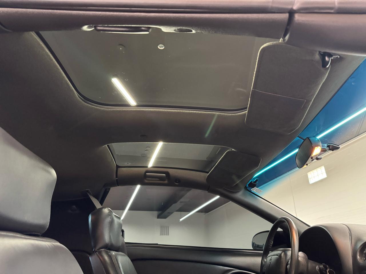 Pontiac Firebird  2002