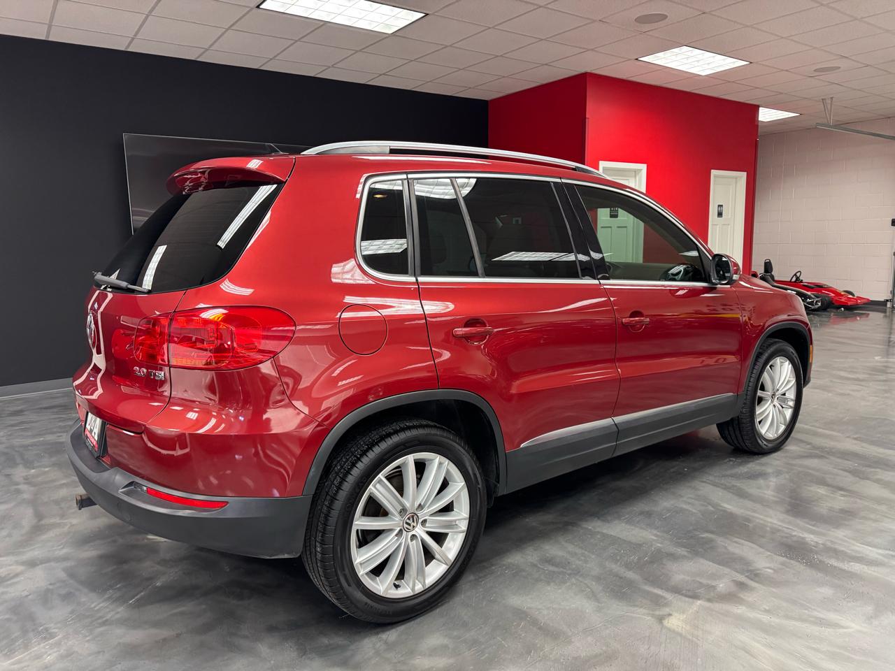 Volkswagen Tiguan SE 2015